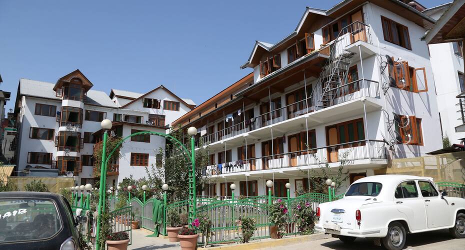 Hotel Woodland, Srinagar 5